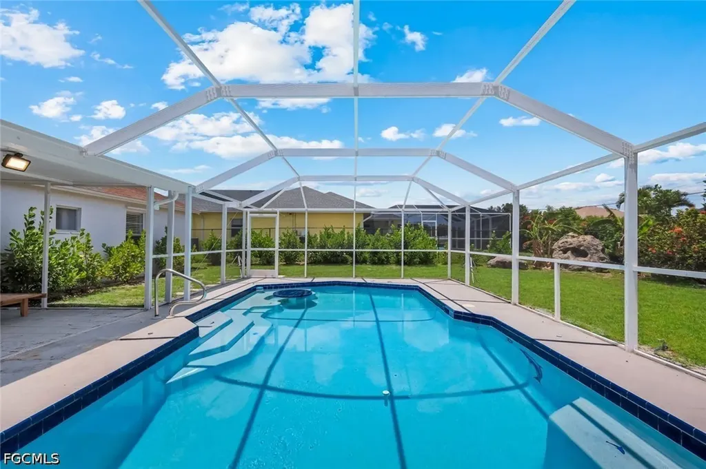 1307 SW 43rd Lane Cape Coral FL 33914