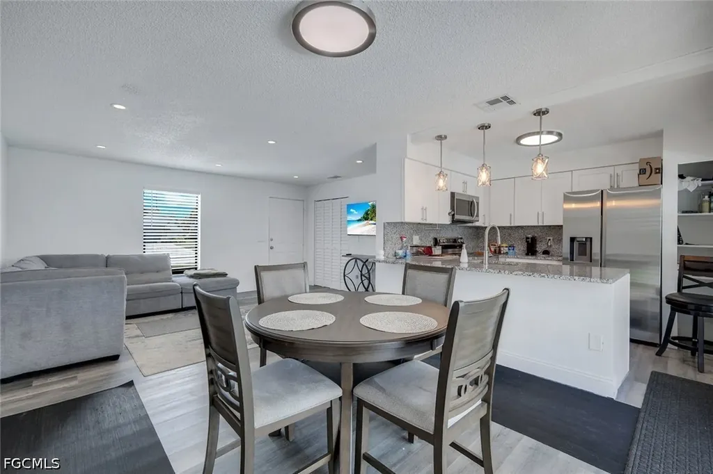 1307 SW 43rd Lane Cape Coral FL 33914