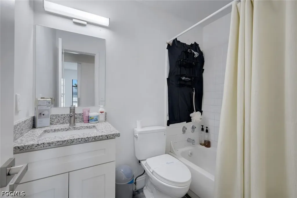 1307 SW 43rd Lane Cape Coral FL 33914