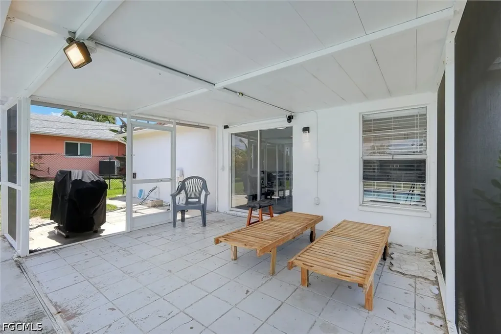 1307 SW 43rd Lane Cape Coral FL 33914