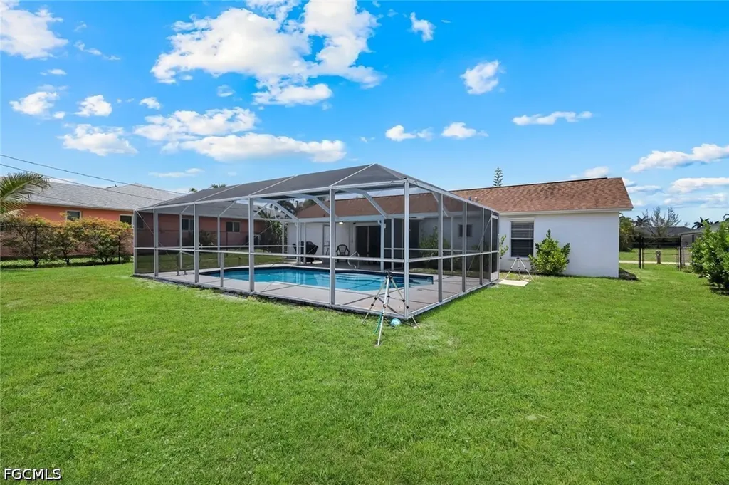 1307 SW 43rd Lane Cape Coral FL 33914
