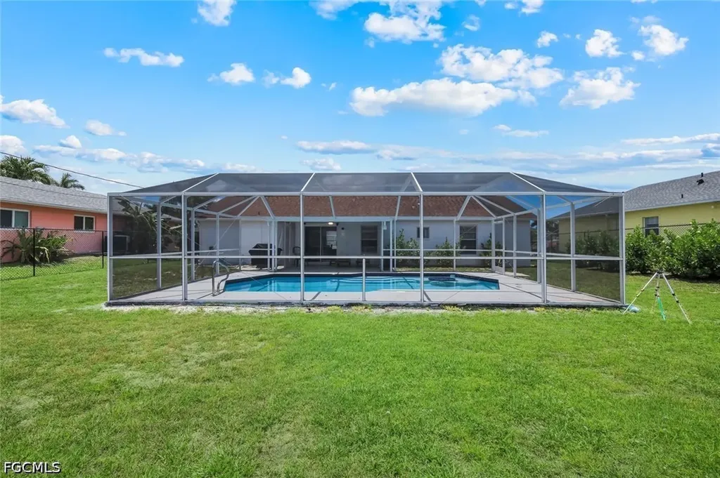 1307 SW 43rd Lane Cape Coral FL 33914