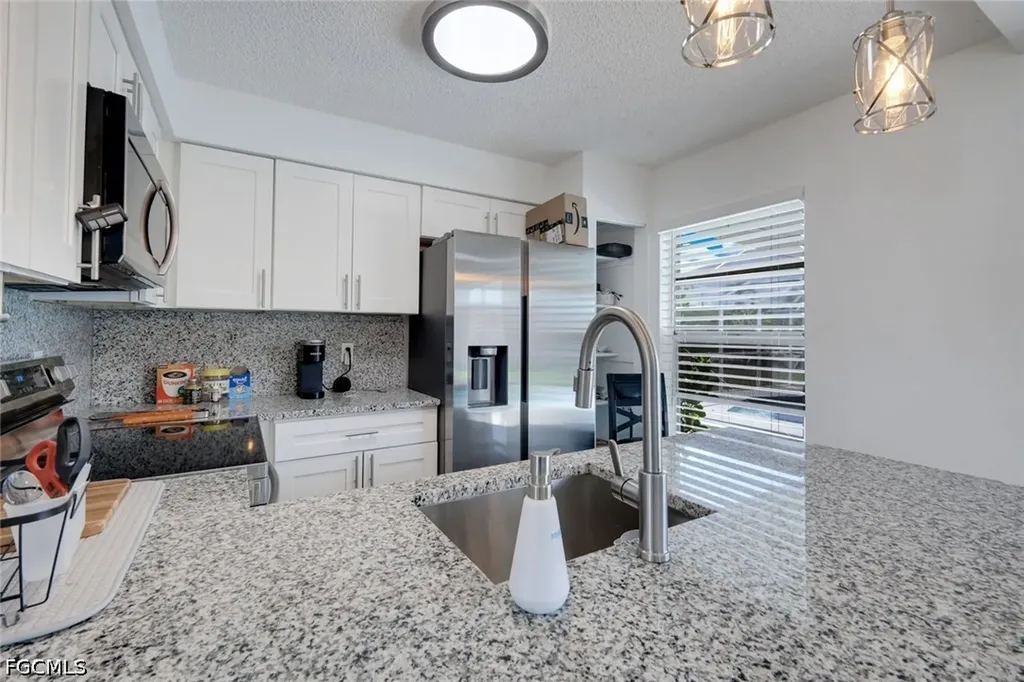 1307 SW 43rd Lane Cape Coral FL 33914