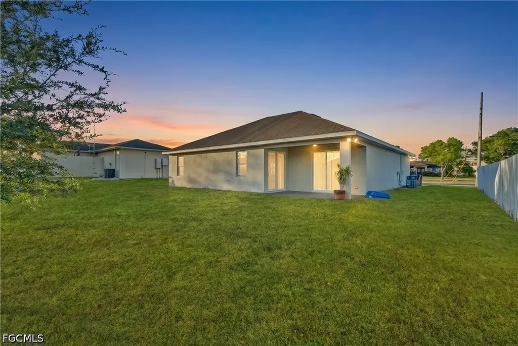1133 SW Trafalgar Parkway Cape Coral FL 33991