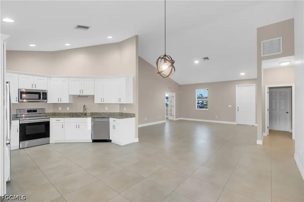 1133 SW Trafalgar Parkway Cape Coral FL 33991