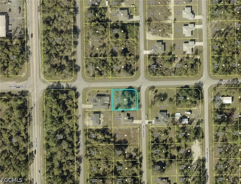 2025 Robert Avenue Alva FL 33920