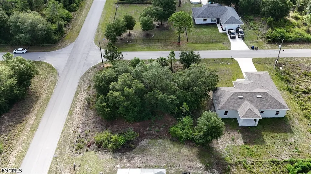 2025 Robert Avenue Alva FL 33920