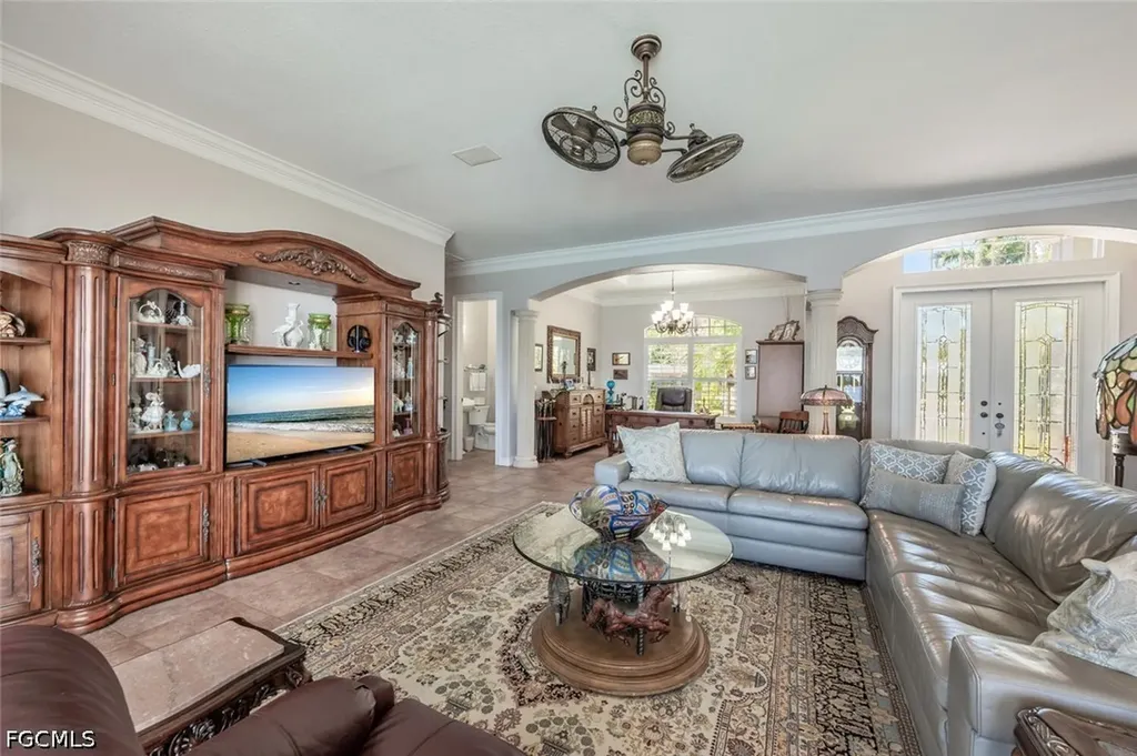 5727 Riverside Drive Cape Coral FL 33904