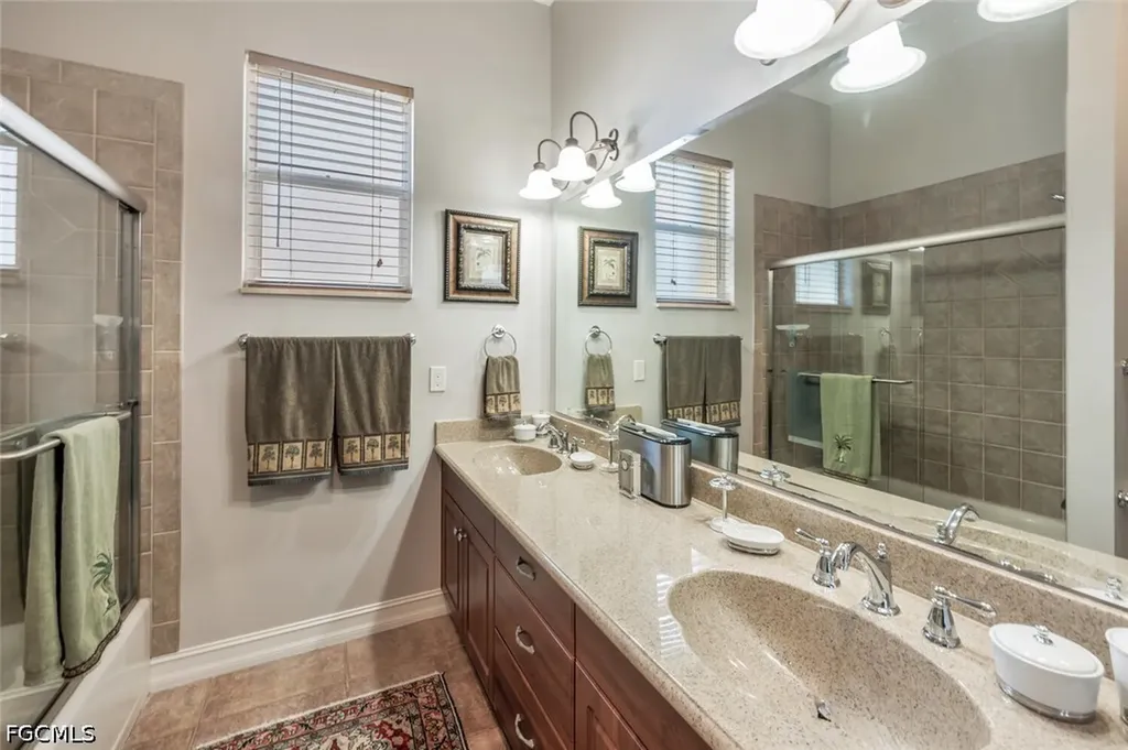 5727 Riverside Drive Cape Coral FL 33904