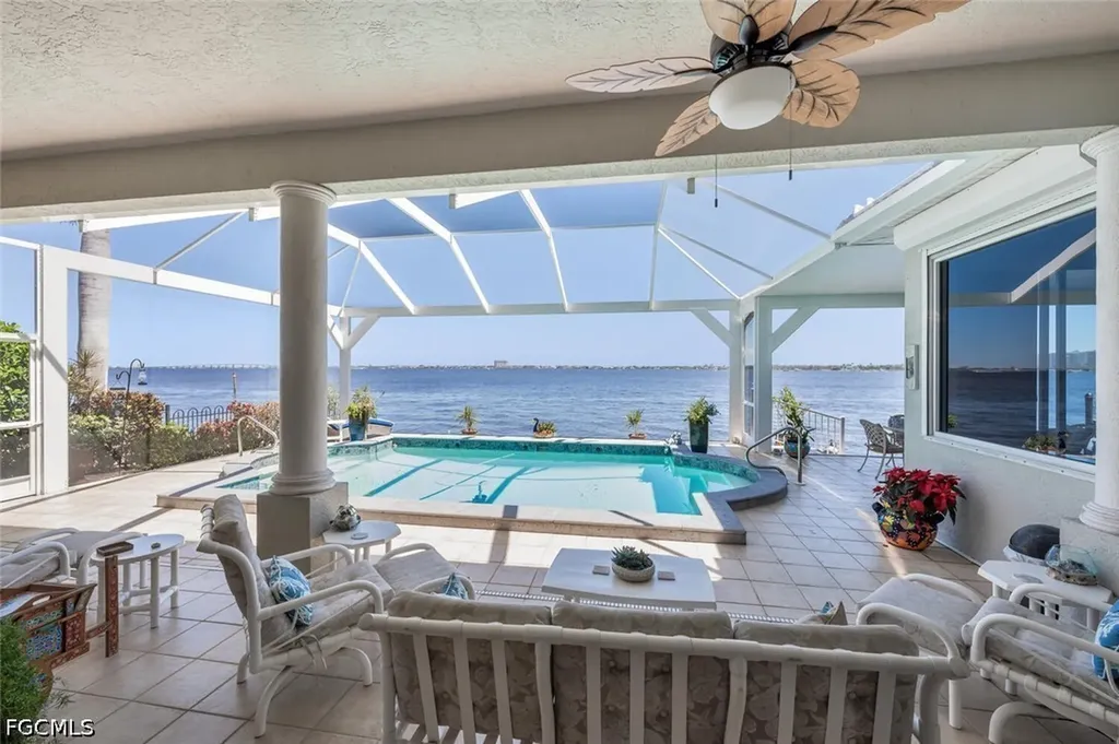5727 Riverside Drive Cape Coral FL 33904