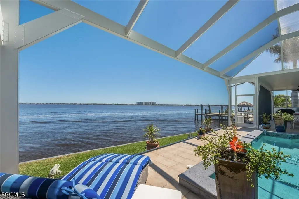 5727 Riverside Drive Cape Coral FL 33904