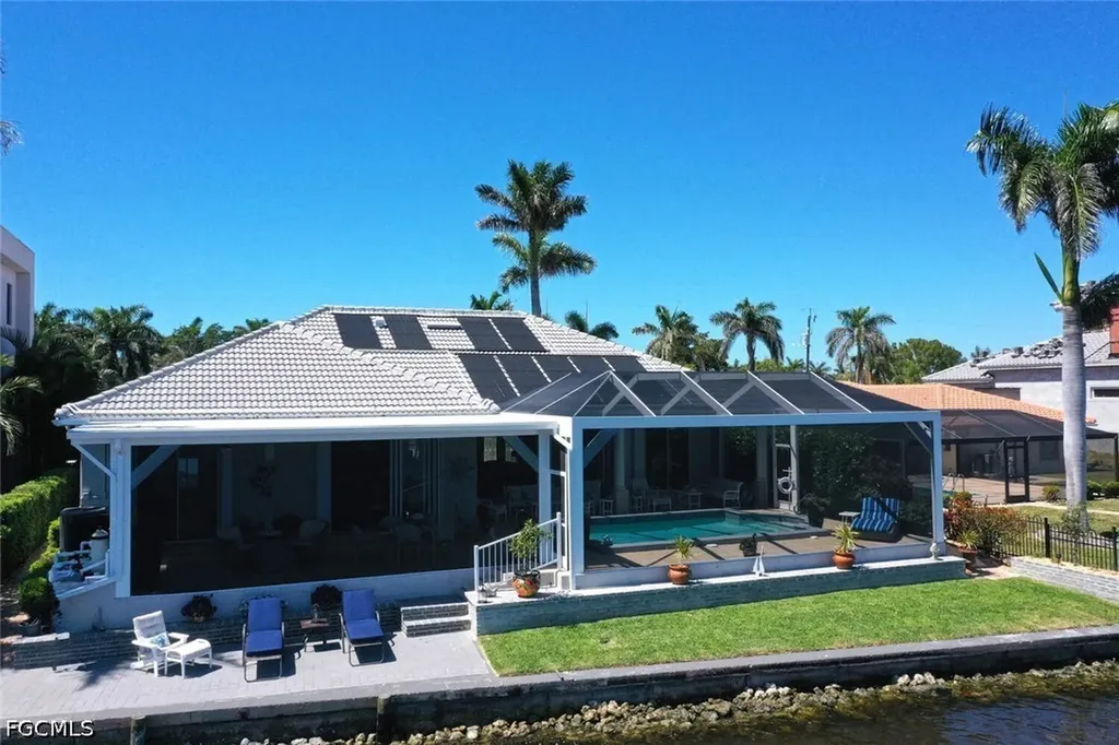 5727 Riverside Drive Cape Coral FL 33904