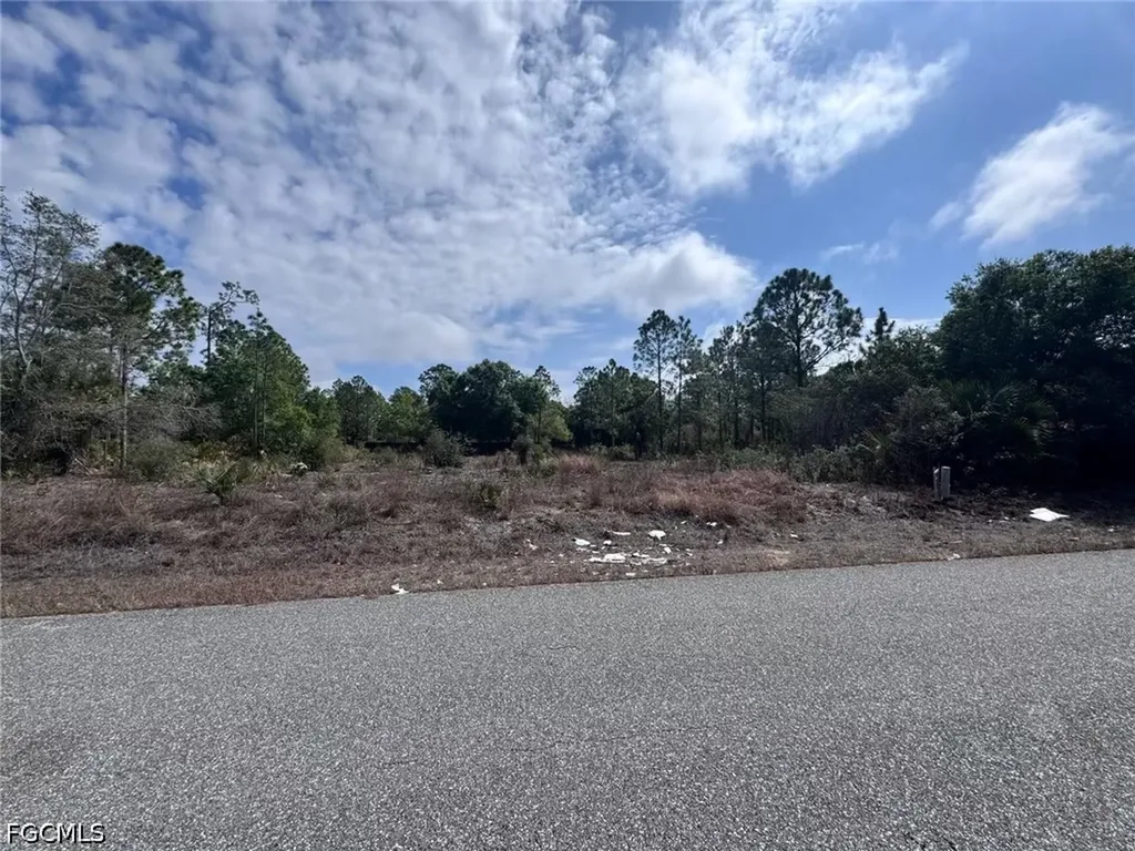 618 Leroy Avenue Lehigh Acres FL 33972