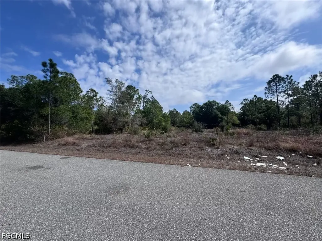618 Leroy Avenue Lehigh Acres FL 33972
