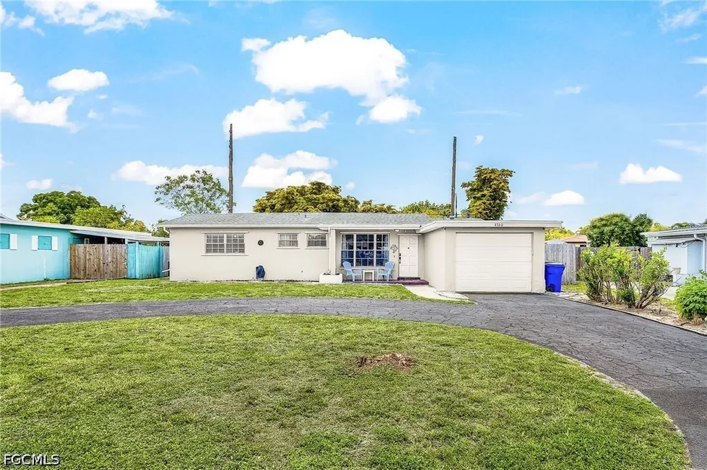 4360 Lagg Avenue Fort Myers FL 33901