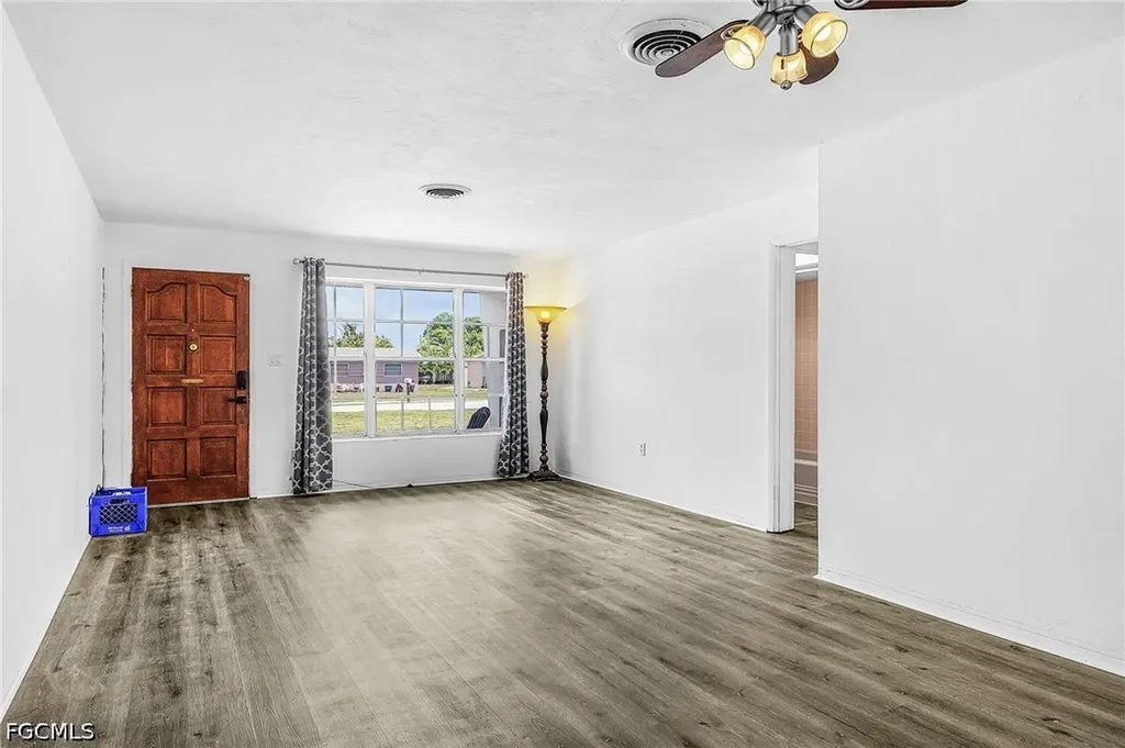 4360 Lagg Avenue Fort Myers FL 33901