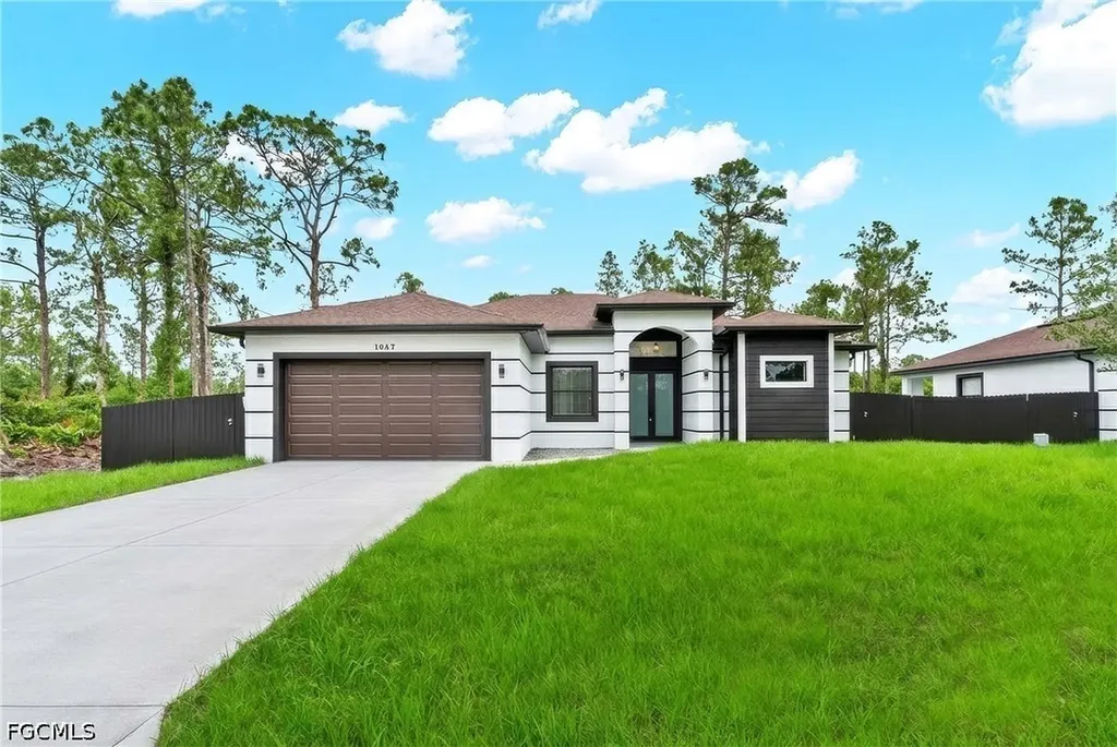 1047 Merry Street E Lehigh Acres FL 33974