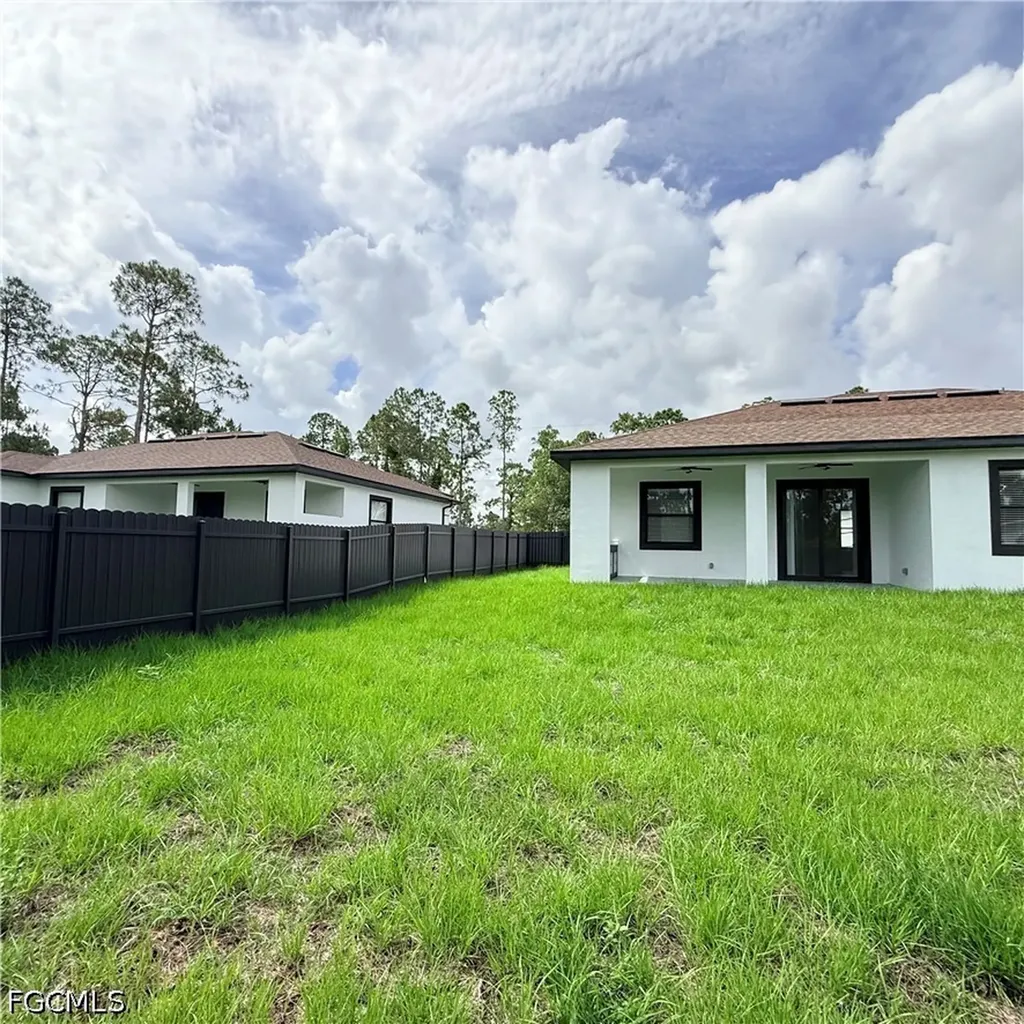 1047 Merry Street E Lehigh Acres FL 33974
