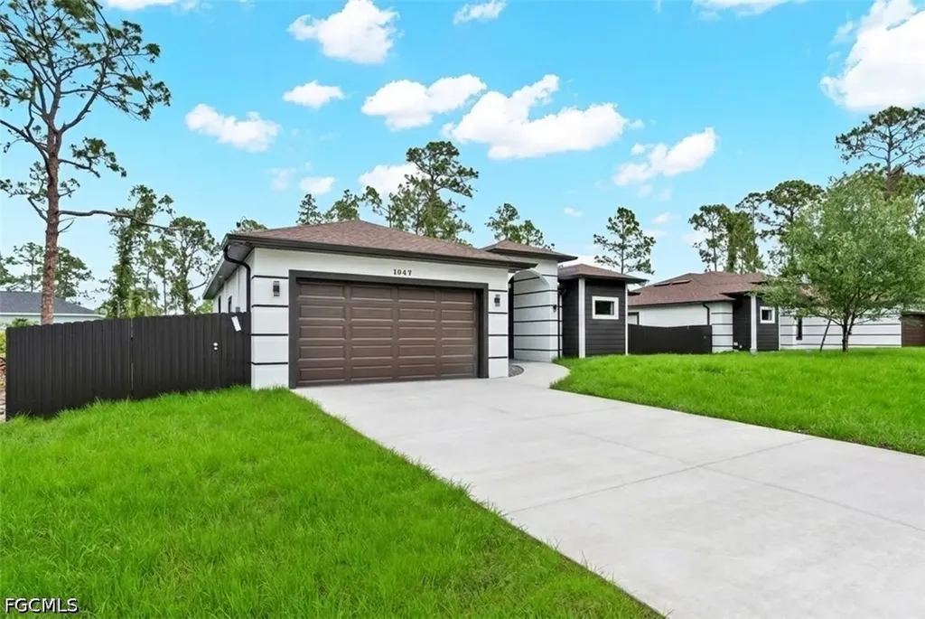 1047 Merry Street E Lehigh Acres FL 33974