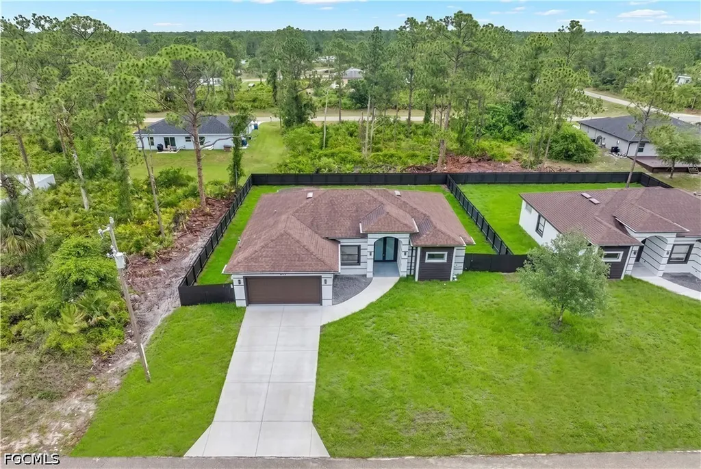 1047 Merry Street E Lehigh Acres FL 33974