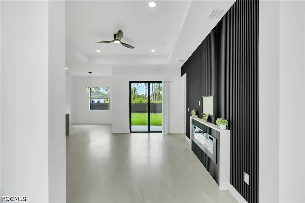 1047 Merry Street E Lehigh Acres FL 33974