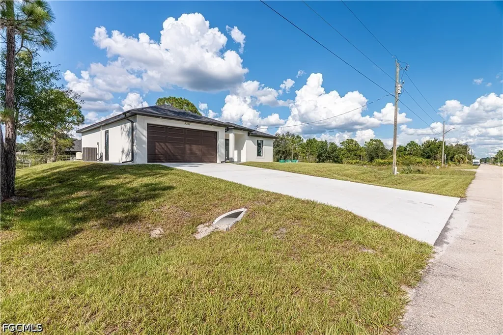 2710 42nd Street W Lehigh Acres FL 33971