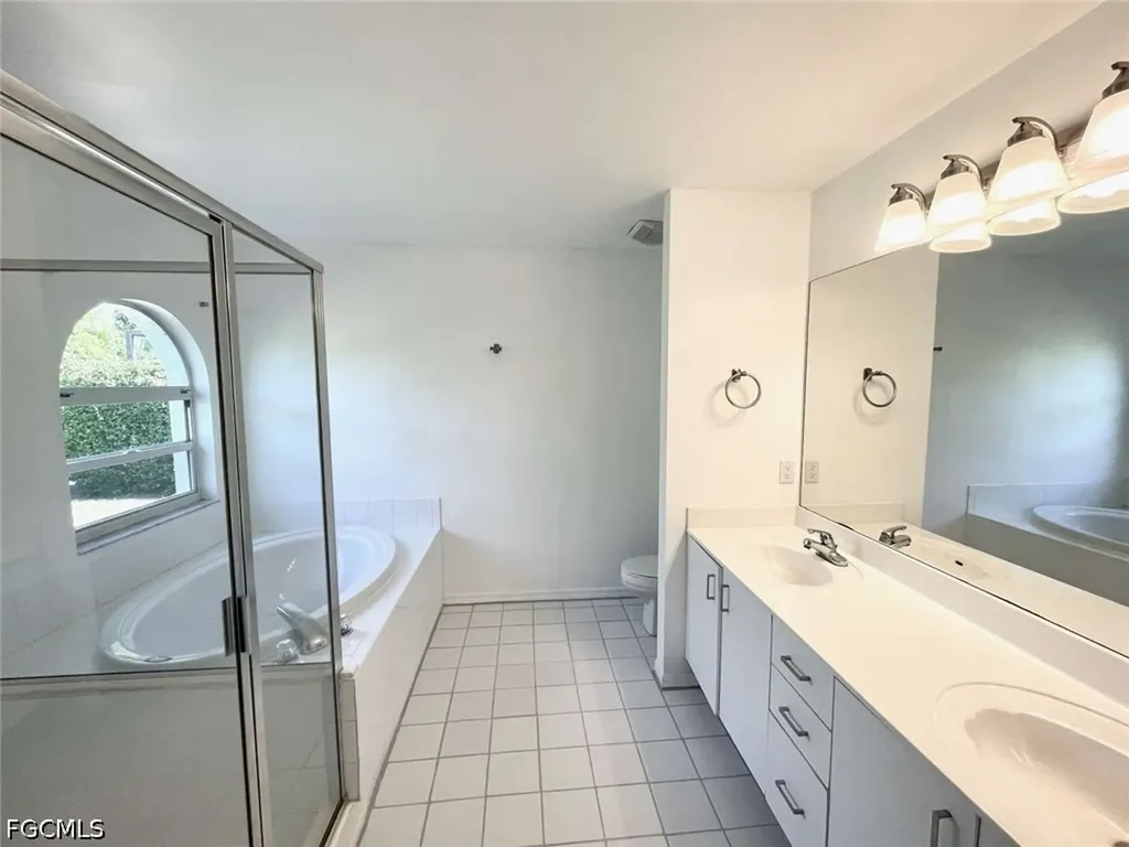 7588 Cameron Circle Fort Myers FL 33912