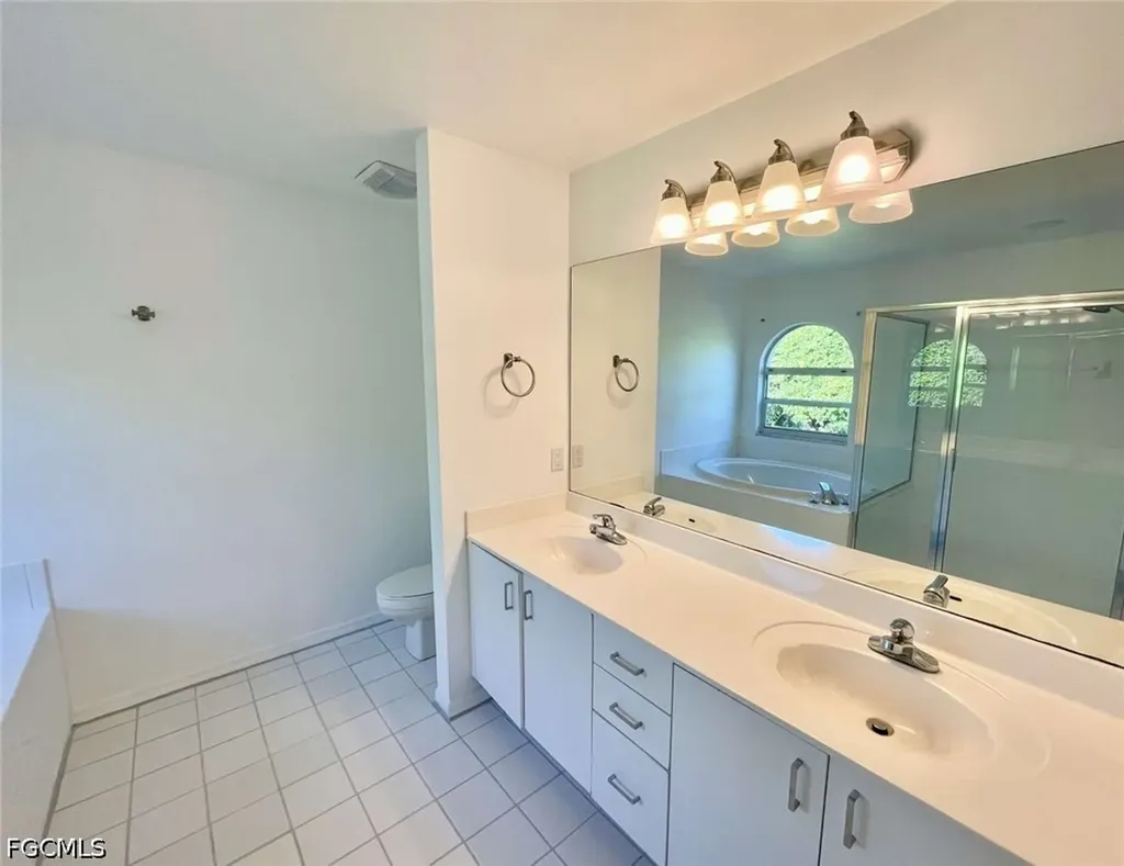 7588 Cameron Circle Fort Myers FL 33912