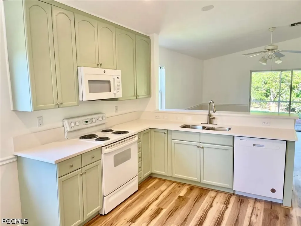 7588 Cameron Circle Fort Myers FL 33912