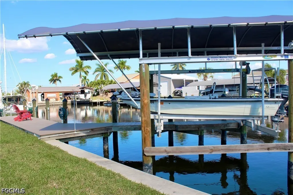 2744 Sanderling Court St. James City FL 33956