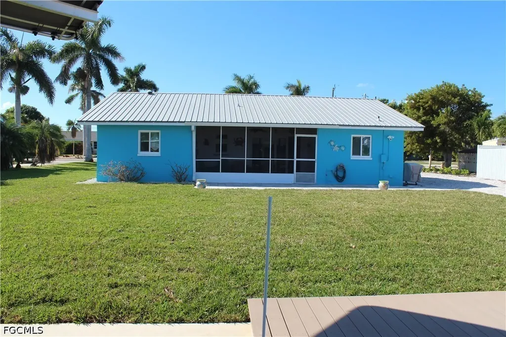 2744 Sanderling Court St. James City FL 33956