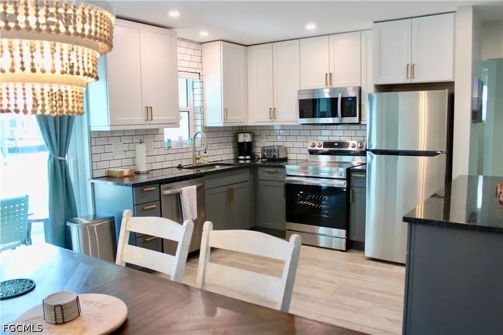 2744 Sanderling Court St. James City FL 33956