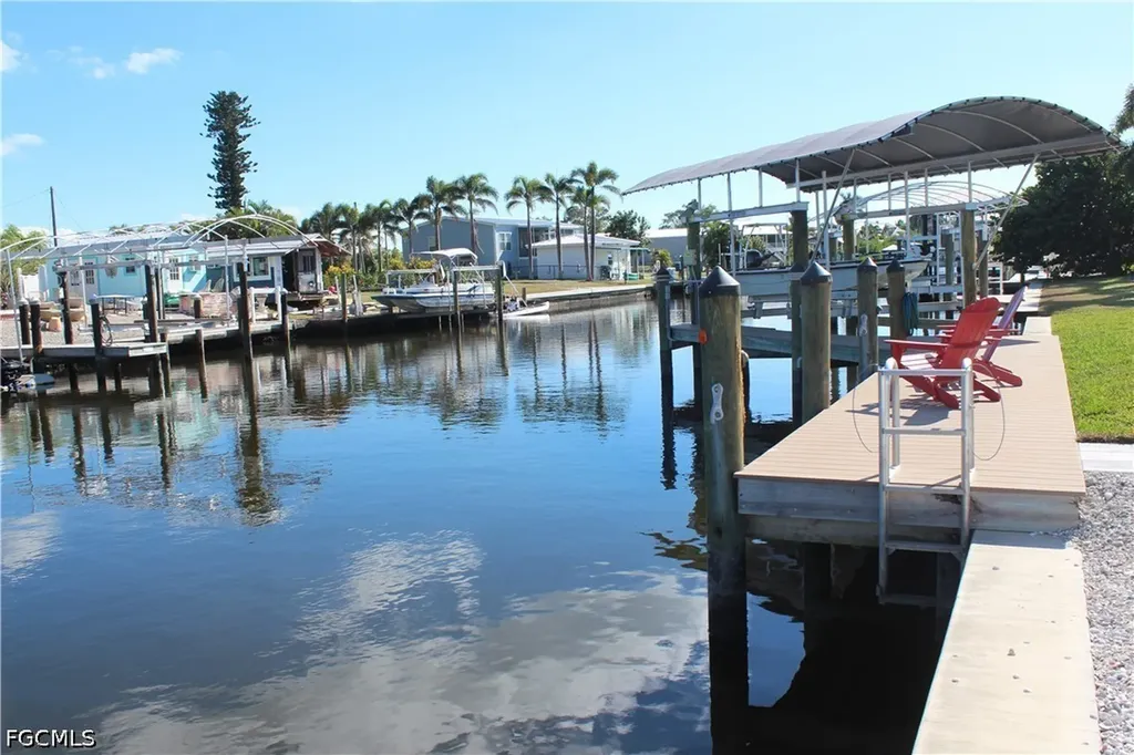 2744 Sanderling Court St. James City FL 33956
