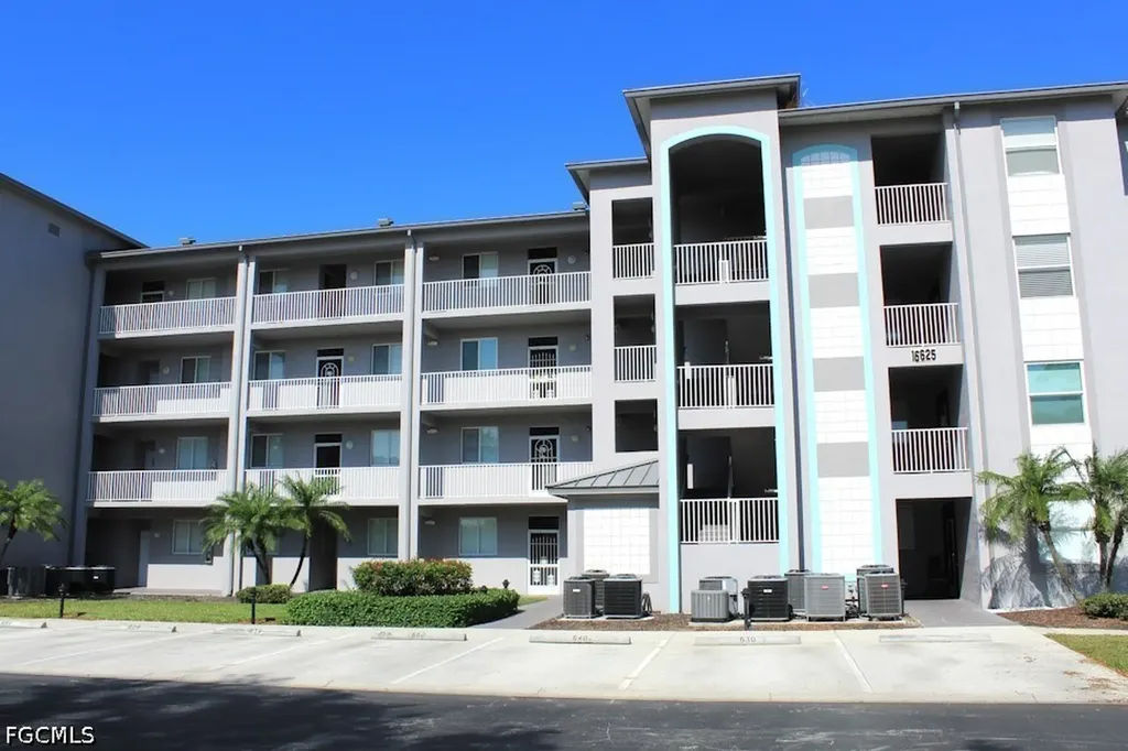 16625 Lake Circle Drive Fort Myers FL 33908
