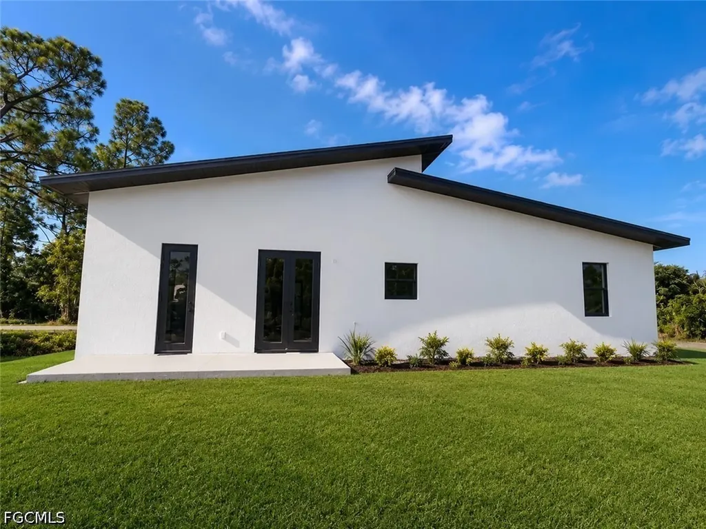 703 Long Island Street E Lehigh Acres FL 33974
