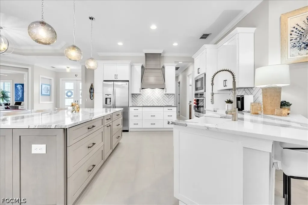 6050 Tidewater Island Circle Fort Myers FL 33908