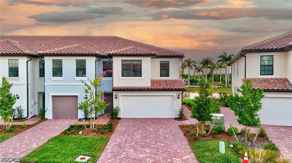 1424 Weeping Willow Court Cape Coral FL 33909