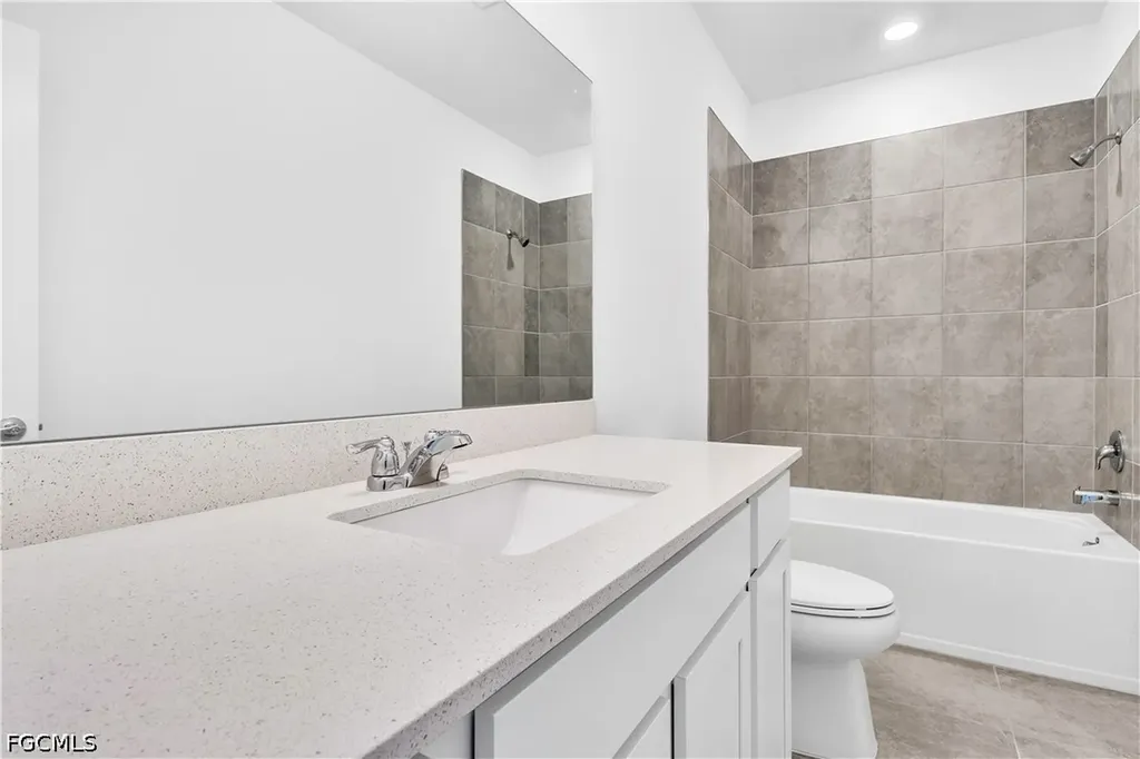 1424 Weeping Willow Court Cape Coral FL 33909