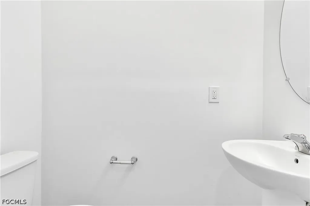 1424 Weeping Willow Court Cape Coral FL 33909