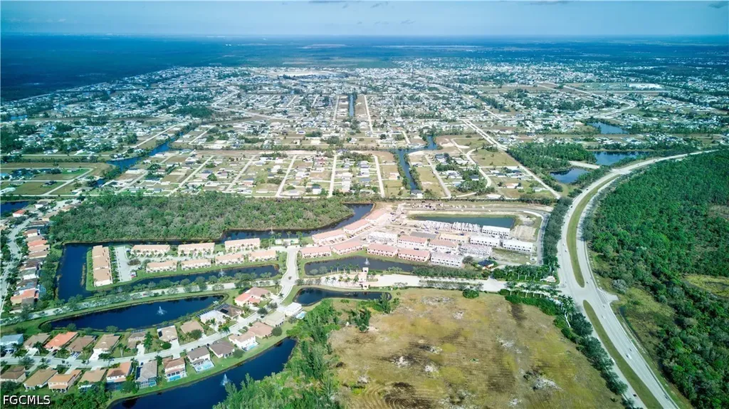 1424 Weeping Willow Court Cape Coral FL 33909