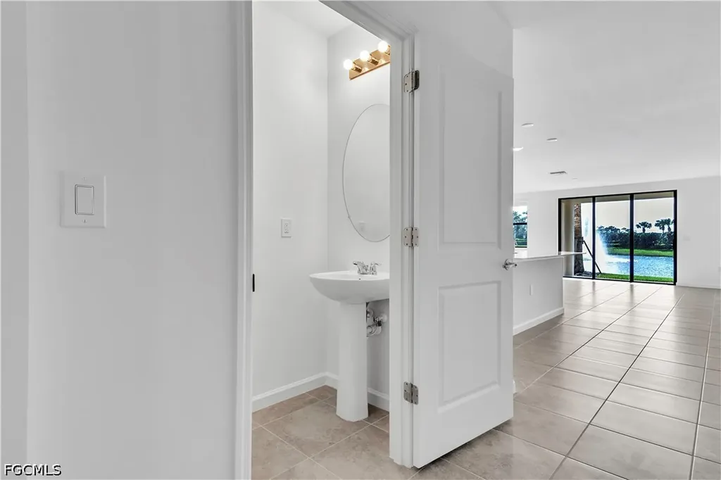 1424 Weeping Willow Court Cape Coral FL 33909