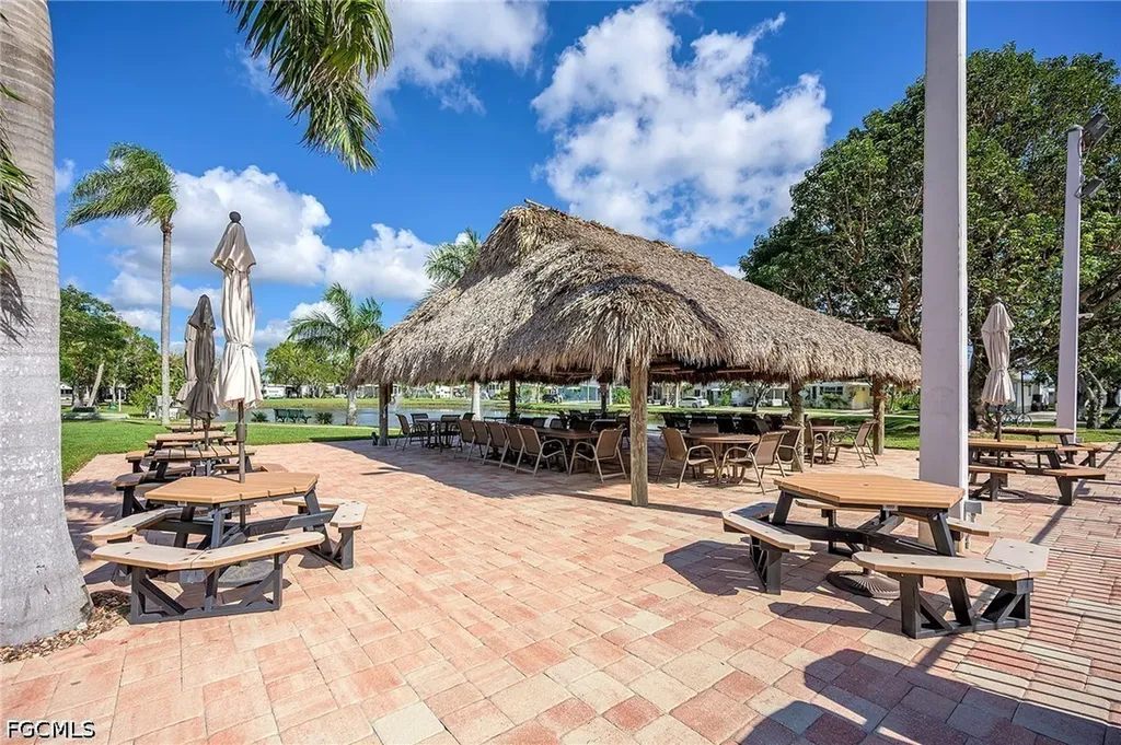 93 Poinsettia Drive Fort Myers FL 33905