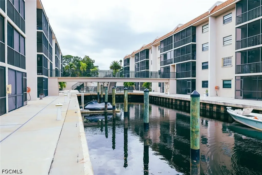 9395 Pennsylvania Avenue Bonita Springs FL 34135