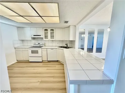 9395 Pennsylvania Avenue Bonita Springs FL 34135