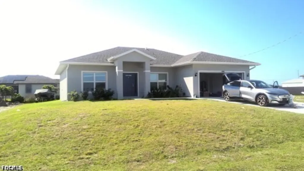 4202 NW 32nd Lane Cape Coral FL 33993