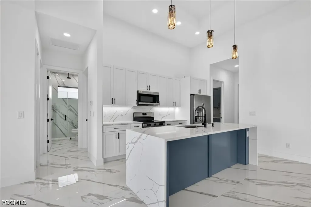 4210 NE 14th Avenue Cape Coral FL 33909