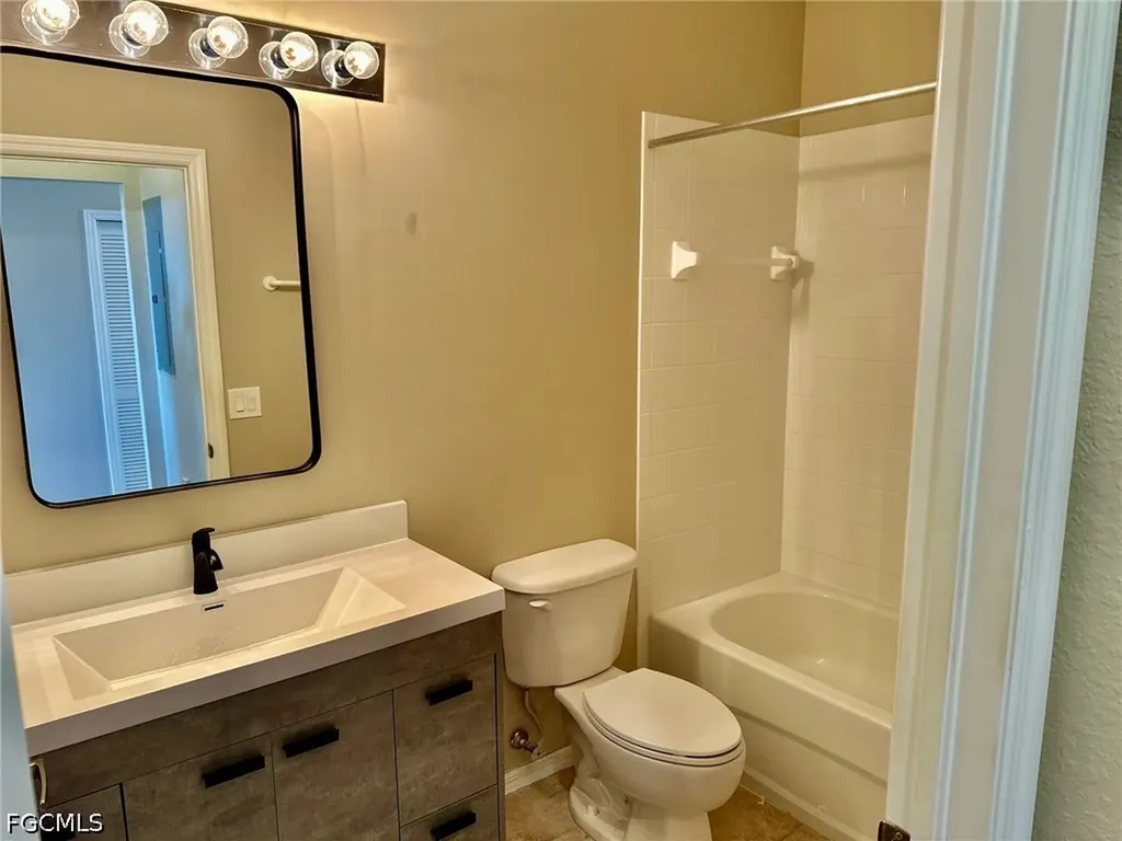 8341 Whiskey Preserve Circle Fort Myers FL 33919