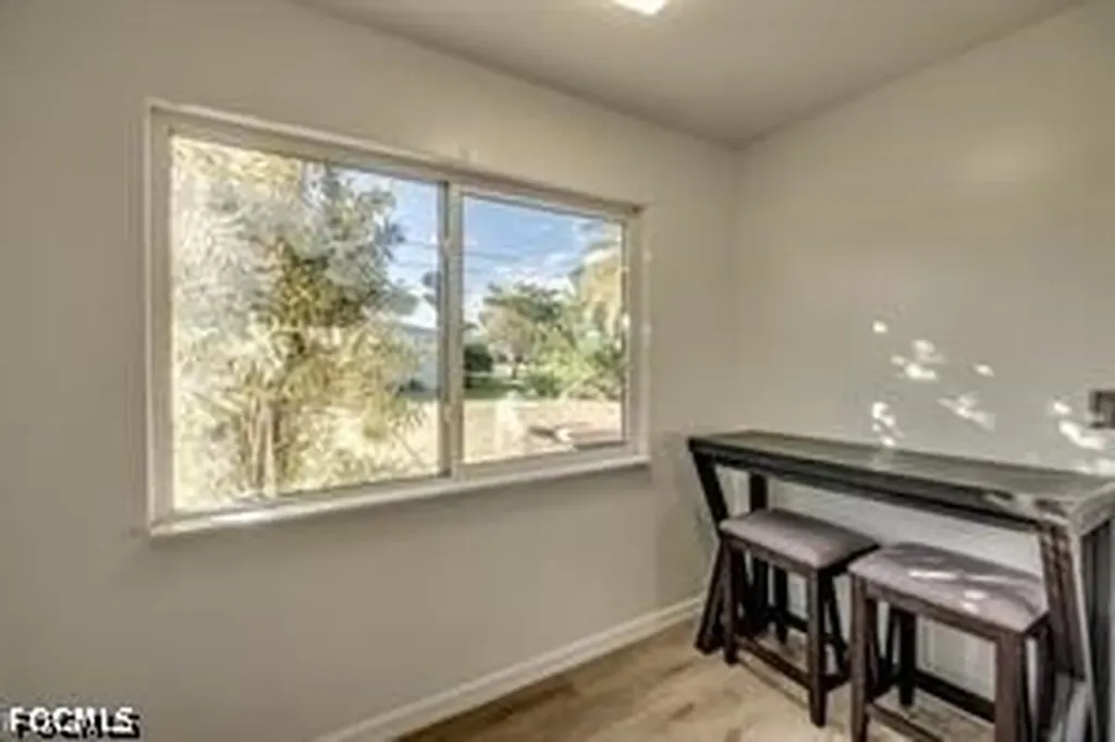 1112 SE 39th Terrace Cape Coral FL 33904