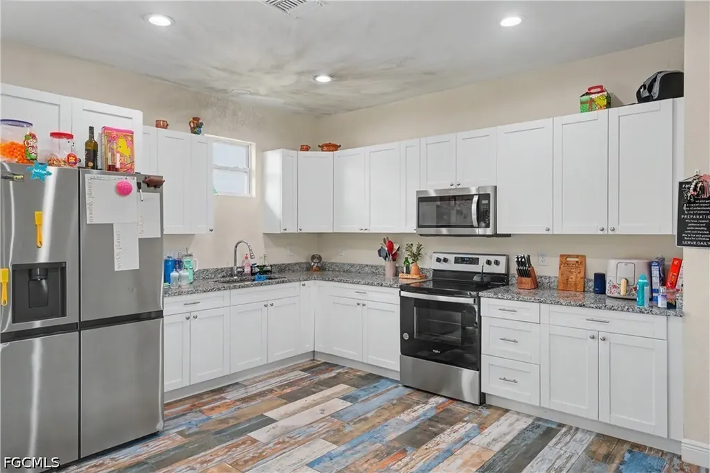 8006 Oakleaf Circle Labelle FL 33935