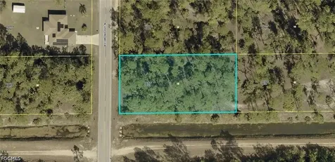 1204 Richmond Avenue N Lehigh Acres FL 33972